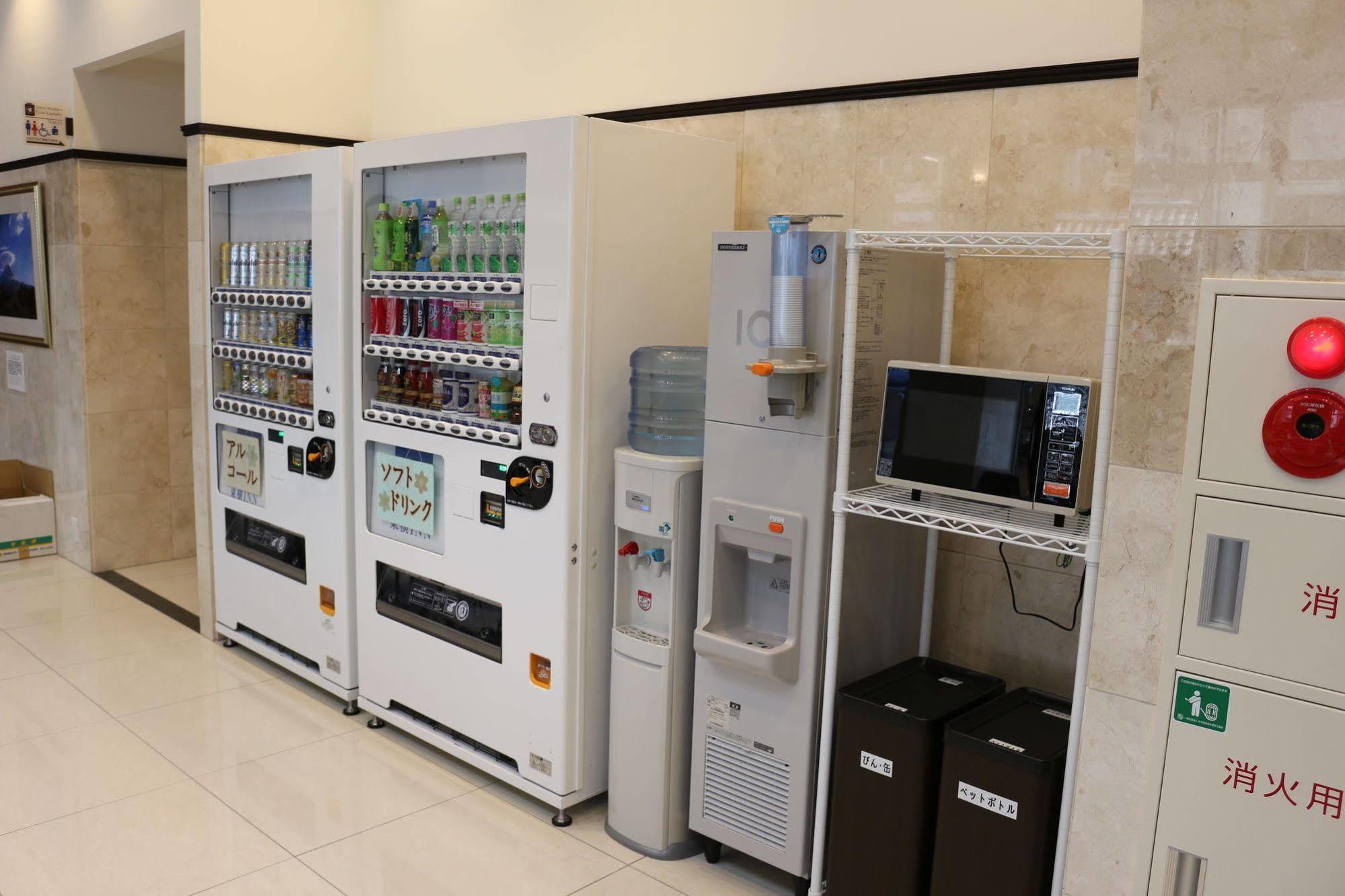 Toyoko Inn Ichinoseki Ekimae Buitenkant foto